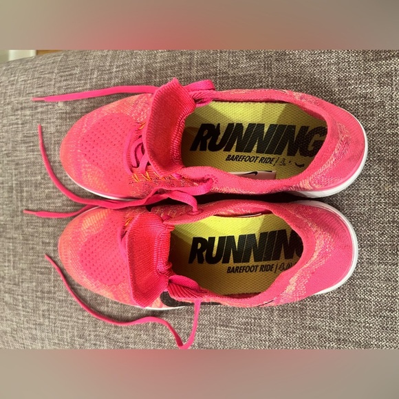 Pink Nike Fly Knit Running Shoes 
Size 8 - Picture 6 of 7